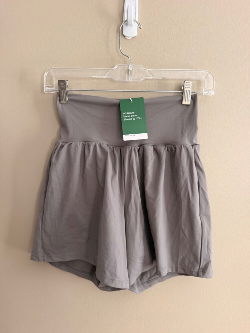 Halara SMALL LONG Gray High-Waisted Flow Shorts With Inner Liner - Size S - New